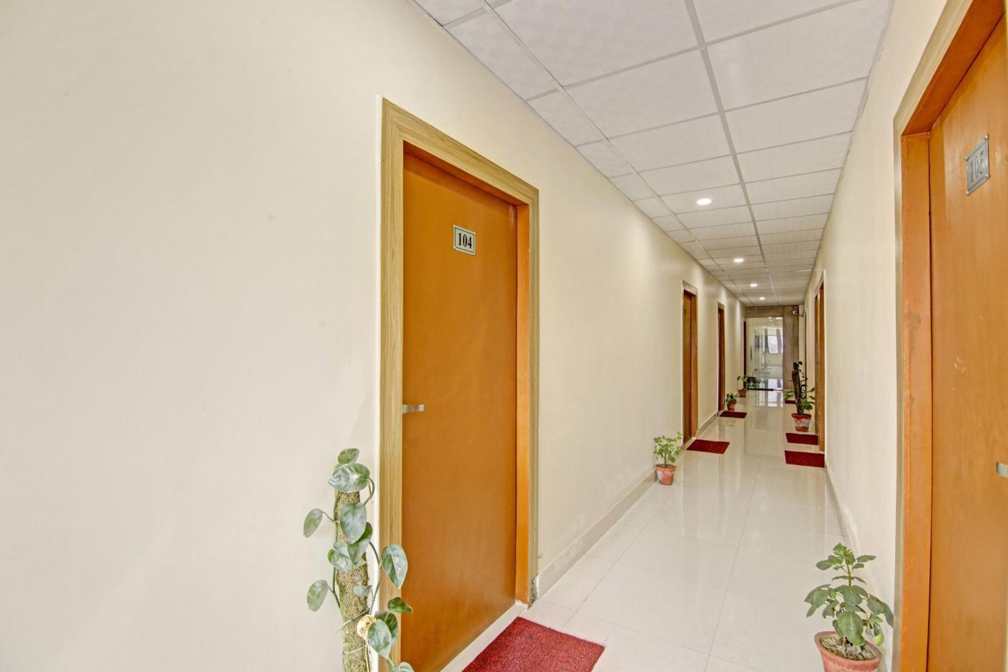 Oyo Flagship 80772 Hotel The Grand Rdc غازي أباد المظهر الخارجي الصورة