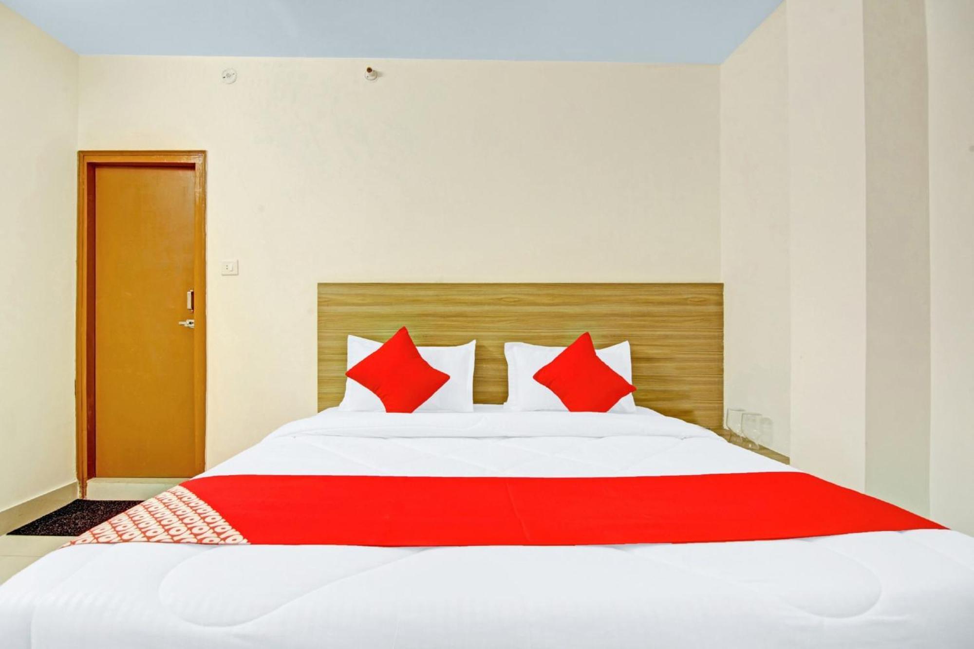 Oyo Flagship 80772 Hotel The Grand Rdc غازي أباد المظهر الخارجي الصورة