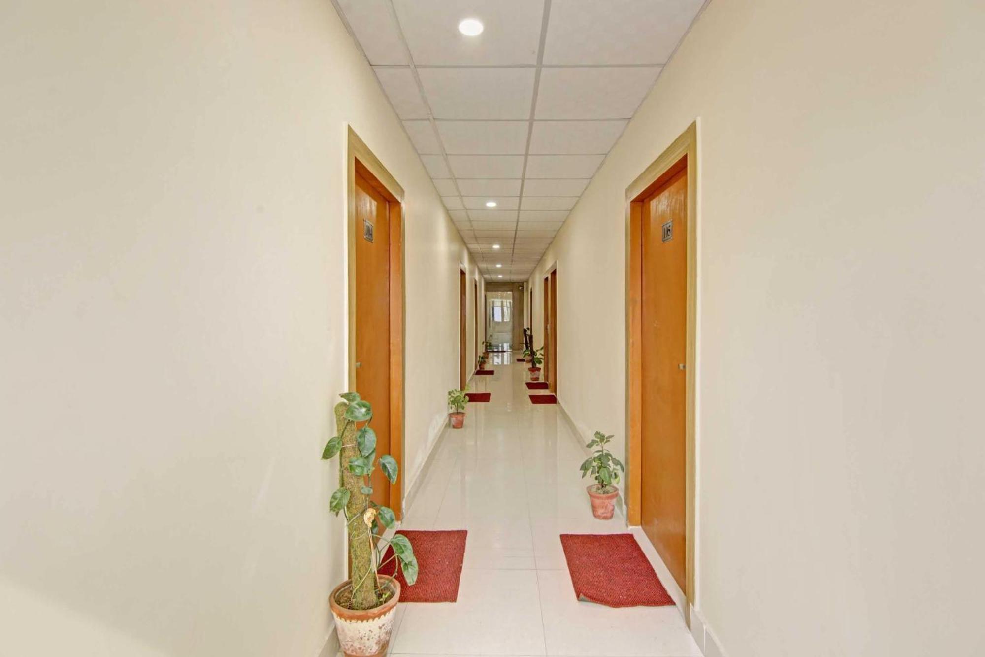 Oyo Flagship 80772 Hotel The Grand Rdc غازي أباد المظهر الخارجي الصورة